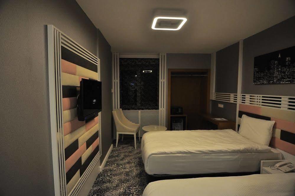 Manhattan Hotel Ankara Exterior photo